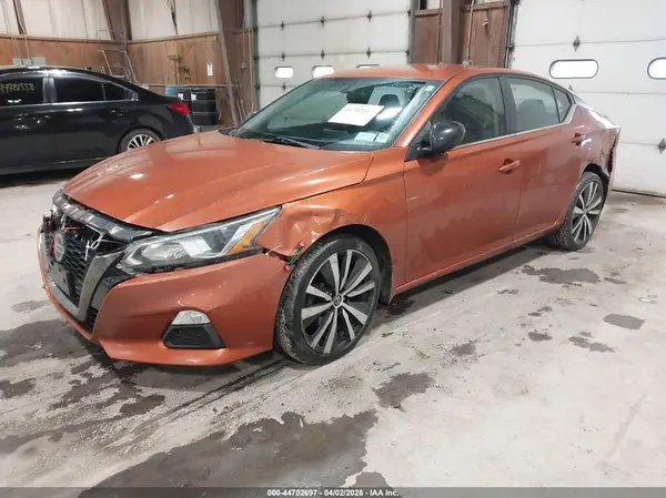 1N4BL4CW2KN320357 2019 NISSAN ALTIMA - Image 2