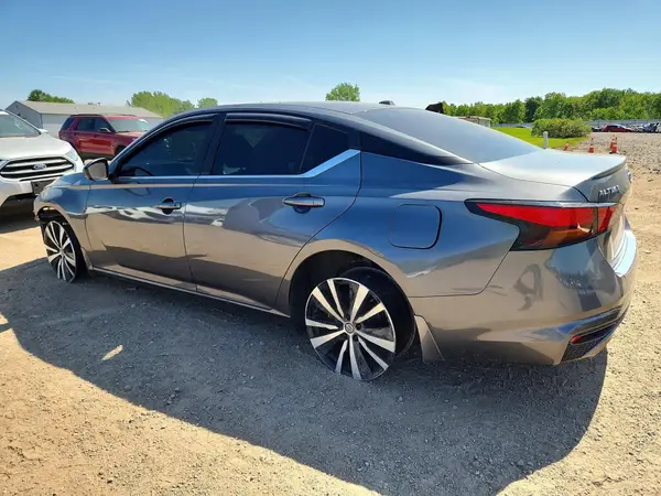 1N4BL4CW2KN320536 2019 NISSAN ALTIMA - Image 2