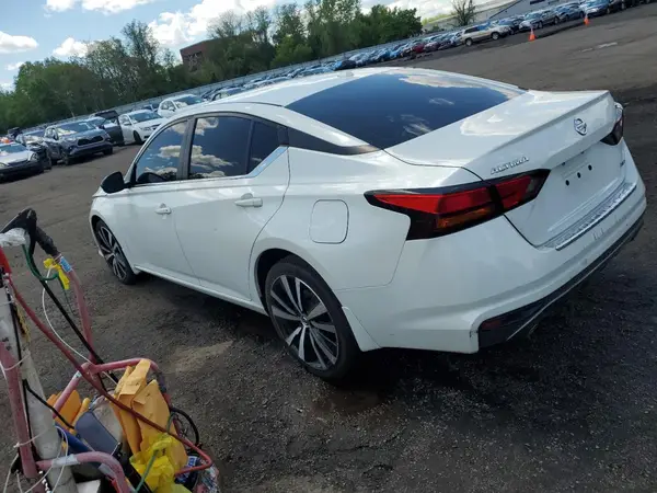 1N4BL4CW2KN320648 2019 NISSAN ALTIMA - Image 2
