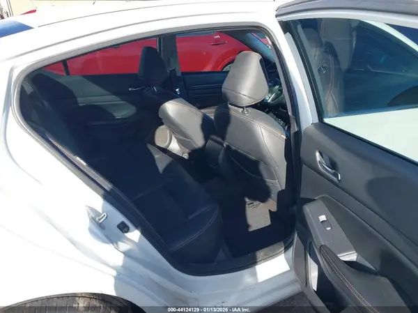 1N4BL4CW2MN365026 2021 NISSAN ALTIMA - Image 8