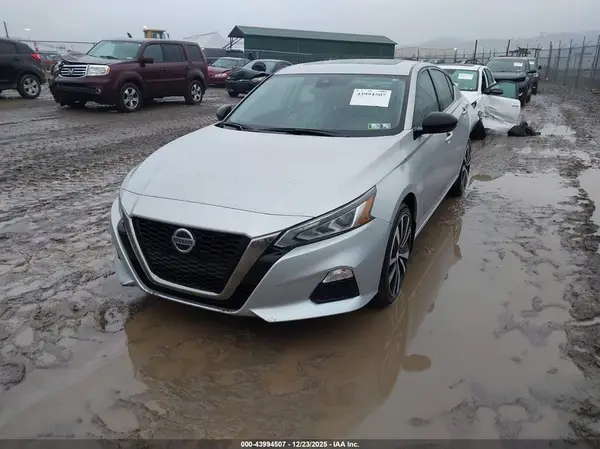 1N4BL4CW2MN379119 2021 NISSAN ALTIMA - Image 2
