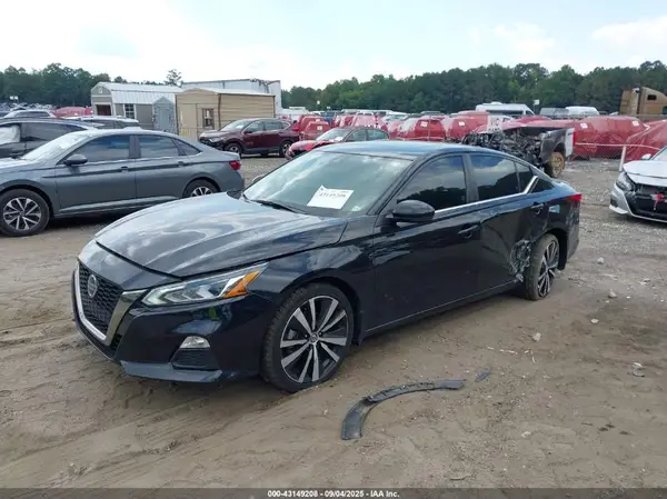 1N4BL4CW2MN410353 2021 NISSAN ALTIMA - Image 2