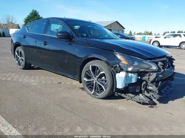 1N4BL4CW2PN301623 2023 NISSAN ALTIMA - Image 1