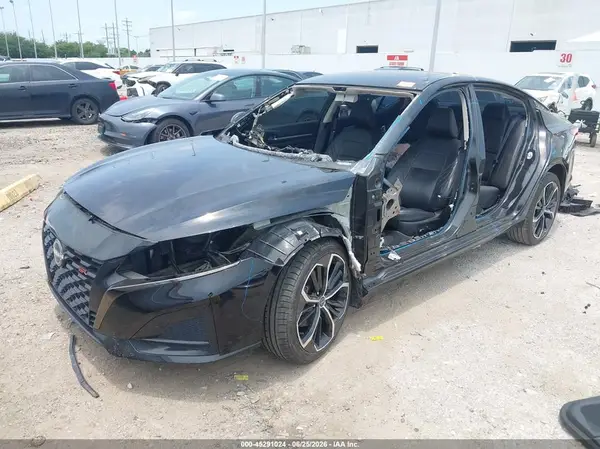 1N4BL4CW2PN360252 2023 NISSAN ALTIMA - Image 2