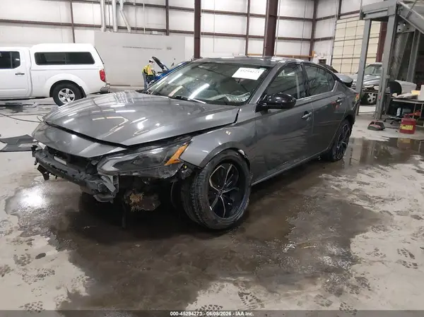 1N4BL4CW2PN400829 2023 NISSAN ALTIMA - Image 2