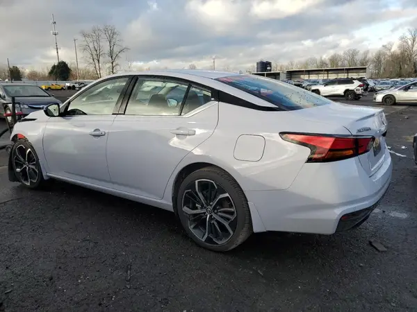 1N4BL4CW2RN367155 2024 NISSAN ALTIMA - Image 2