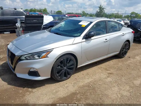 1N4BL4CW3KC144477 2019 NISSAN ALTIMA - Image 2