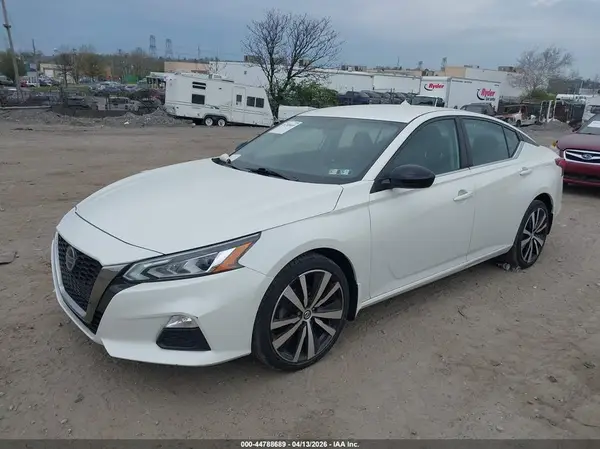 1N4BL4CW3KC180654 2019 NISSAN ALTIMA - Image 2
