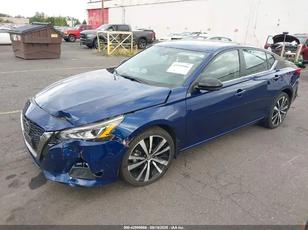 1N4BL4CW3LC165167 2020 NISSAN ALTIMA - Image 2
