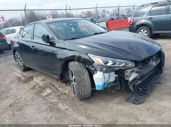 1N4BL4CW3LC181417 2020 NISSAN ALTIMA - Image 1