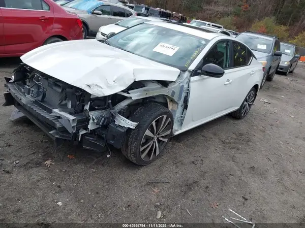 1N4BL4CW3MN420583 2021 NISSAN ALTIMA - Image 2