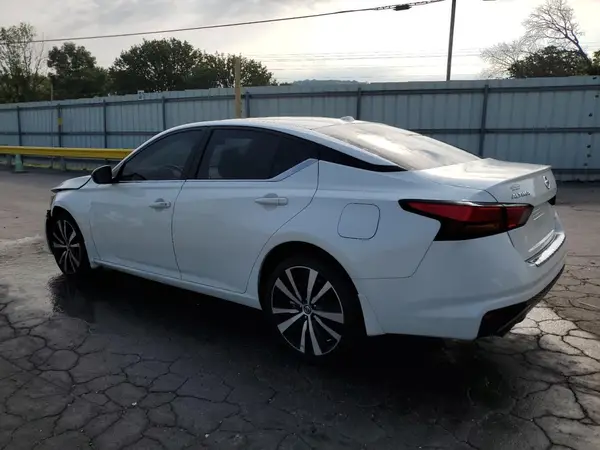 1N4BL4CW3NN422917 2022 NISSAN ALTIMA - Image 2