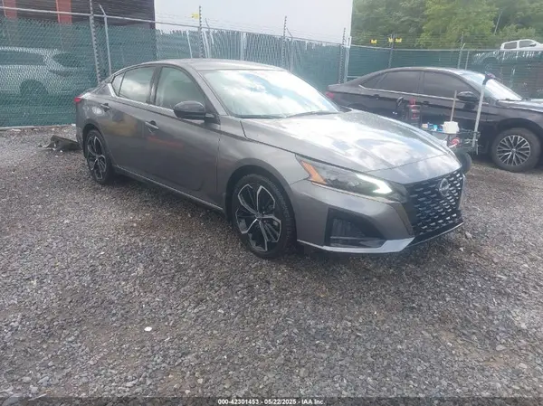 1N4BL4CW3PN421494 2023 NISSAN ALTIMA - Image 1