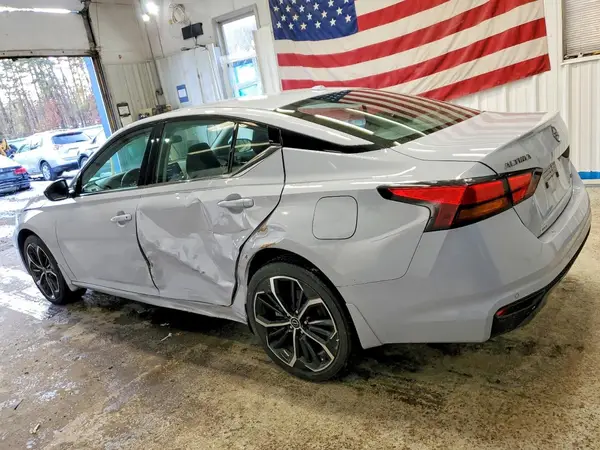 1N4BL4CW3RN315730 2024 NISSAN ALTIMA - Image 2