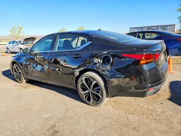 1N4BL4CW3RN369223 2024 NISSAN ALTIMA - Image 2