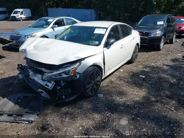1N4BL4CW4KC182493 2019 NISSAN ALTIMA - Image 2