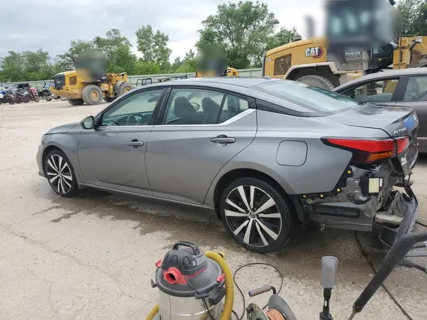 1N4BL4CW4KN300823 2019 NISSAN ALTIMA - Image 2