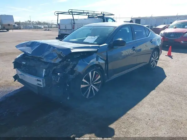 1N4BL4CW4KN313166 2019 NISSAN ALTIMA - Image 2