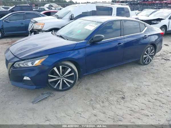 1N4BL4CW4KN317976 2019 NISSAN ALTIMA - Image 2