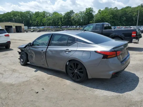 1N4BL4CW4KN318352 2019 NISSAN ALTIMA - Image 2