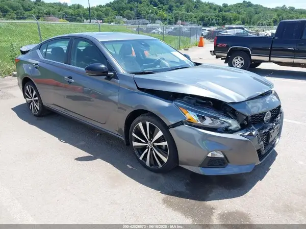 1N4BL4CW4LC172791 2020 NISSAN ALTIMA - Image 1