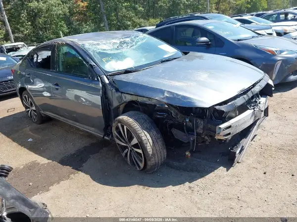 1N4BL4CW4LC259767 2020 NISSAN ALTIMA - Image 1