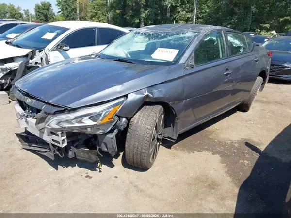 1N4BL4CW4LC259767 2020 NISSAN ALTIMA - Image 2