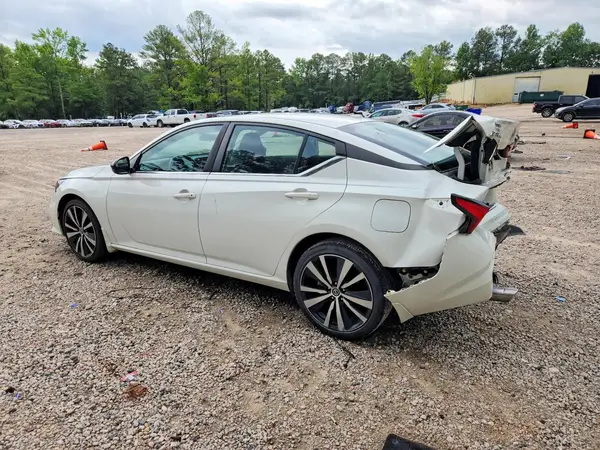 1N4BL4CW4MN384192 2021 NISSAN ALTIMA - Image 2