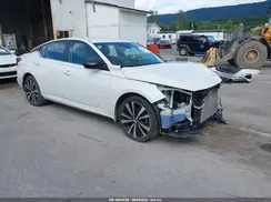 1N4BL4CW4NN350173 2022 NISSAN ALTIMA