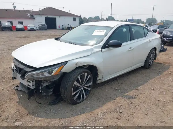 1N4BL4CW4NN389328 2022 NISSAN ALTIMA - Image 2