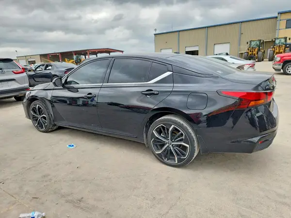 1N4BL4CW4RN358019 2024 NISSAN ALTIMA - Image 2