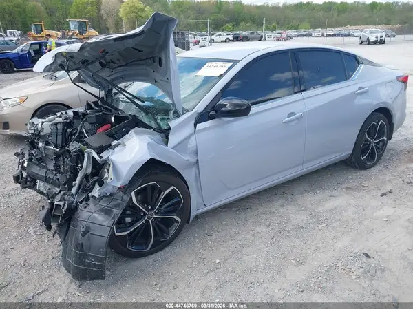 1N4BL4CW4SN417561 2025 NISSAN ALTIMA - Image 2