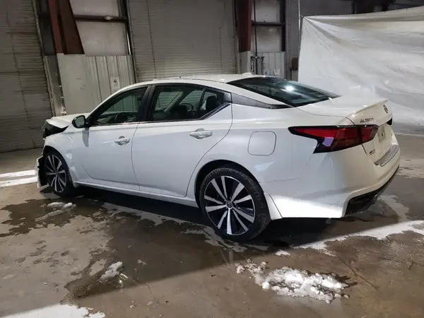 1N4BL4CW5KC151351 2019 NISSAN ALTIMA - Image 2