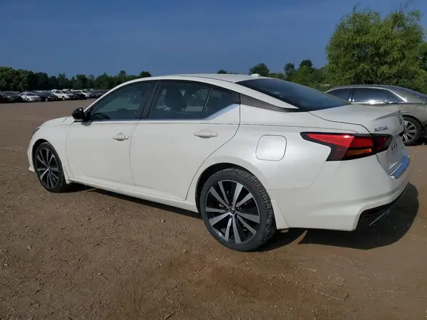 1N4BL4CW5KC151561 2019 NISSAN ALTIMA - Image 2