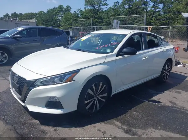 1N4BL4CW5KC211676 2019 NISSAN ALTIMA - Image 2