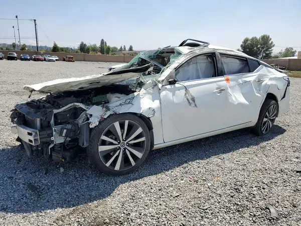 1N4BL4CW5KN301379 2019 NISSAN ALTIMA - Image 1