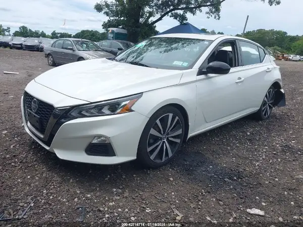 1N4BL4CW5KN325049 2019 NISSAN ALTIMA - Image 2