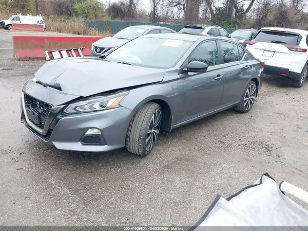 1N4BL4CW5LC114611 2020 NISSAN ALTIMA - Image 2