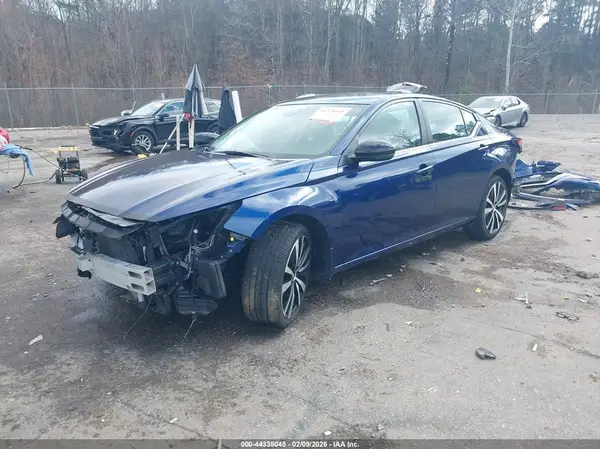 1N4BL4CW5LC144238 2020 NISSAN ALTIMA - Image 2