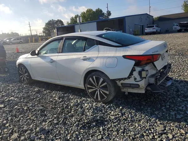 1N4BL4CW5LC147575 2020 NISSAN ALTIMA - Image 2