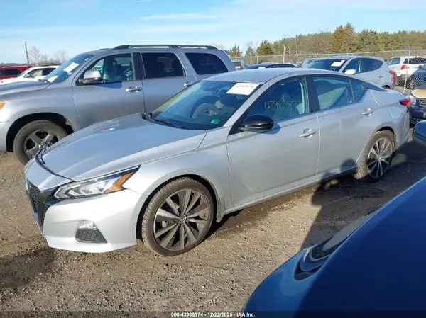 1N4BL4CW5LC214255 2020 NISSAN ALTIMA - Image 2