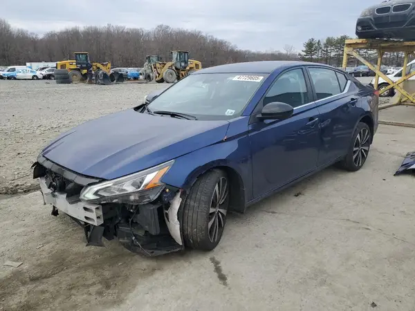 1N4BL4CW5LC256151 2020 NISSAN ALTIMA - Image 1