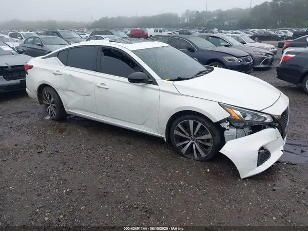 1N4BL4CW5MN304172 2021 NISSAN ALTIMA - Image 1