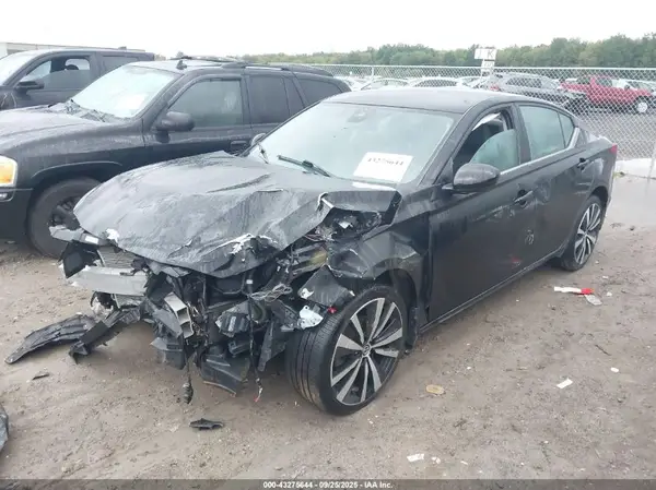 1N4BL4CW5MN362699 2021 NISSAN ALTIMA - Image 2