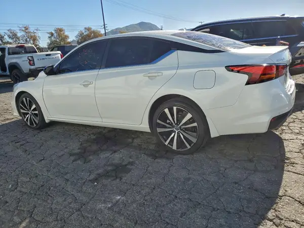 1N4BL4CW5NN385398 2022 NISSAN ALTIMA - Image 2