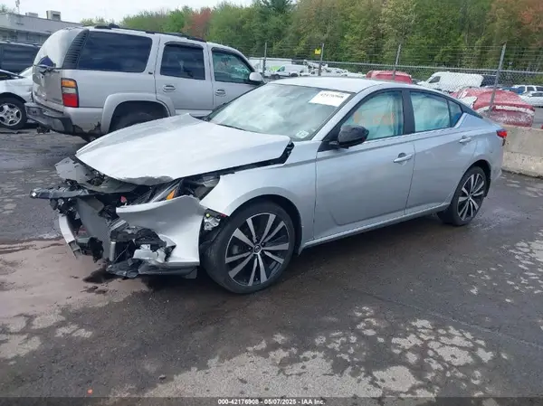 1N4BL4CW5NN388690 2022 NISSAN ALTIMA - Image 2