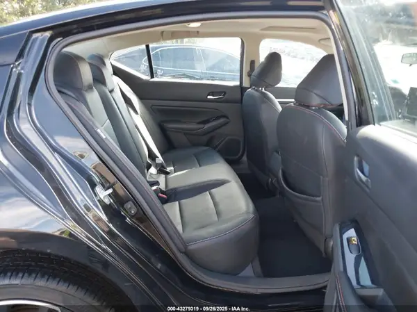 1N4BL4CW5RN323263 2024 NISSAN ALTIMA - Image 8
