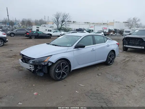 1N4BL4CW5RN332609 2024 NISSAN ALTIMA - Image 2