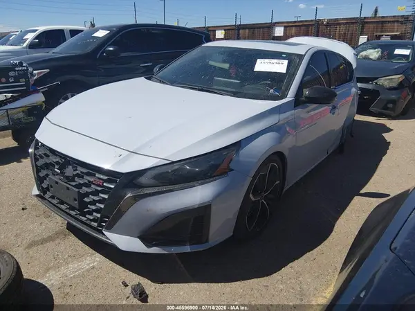 1N4BL4CW5RN334098 2024 NISSAN ALTIMA - Image 2