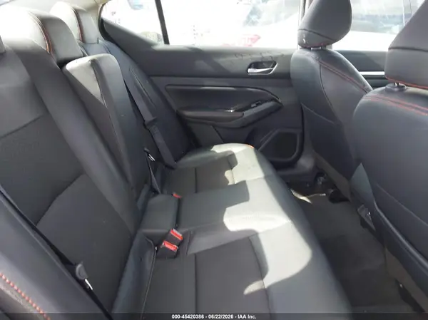 1N4BL4CW5RN355498 2024 NISSAN ALTIMA - Image 8